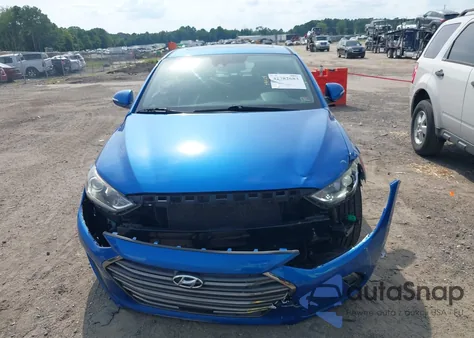 2017 Hyundai Elantra Limited z USA, uszkodzony, nr VIN 5NPD84LF8HH114893